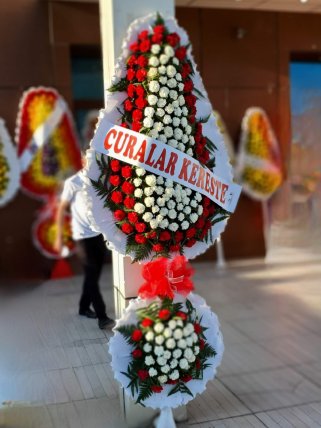 Çiftli Çelenk, Altıntaş çiçek gönder