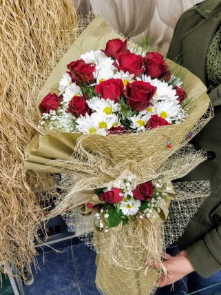 Papatya ve Güller, Altıntaş çiçek gönder