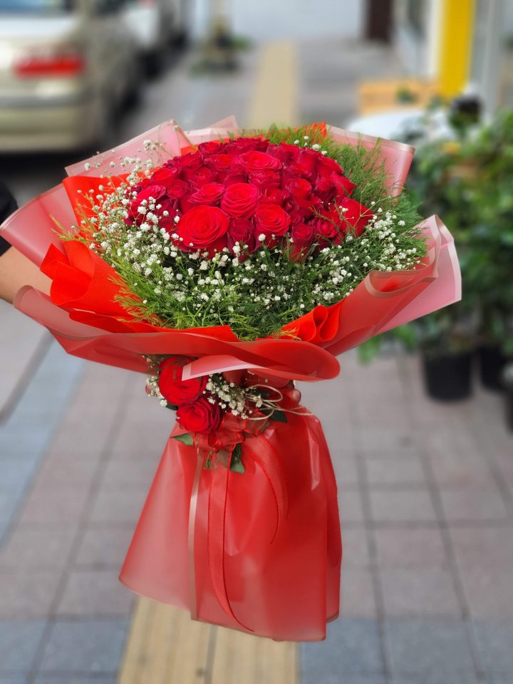 33 Kırmızı Gül Buketi, Altıntaş çiçek gönder
