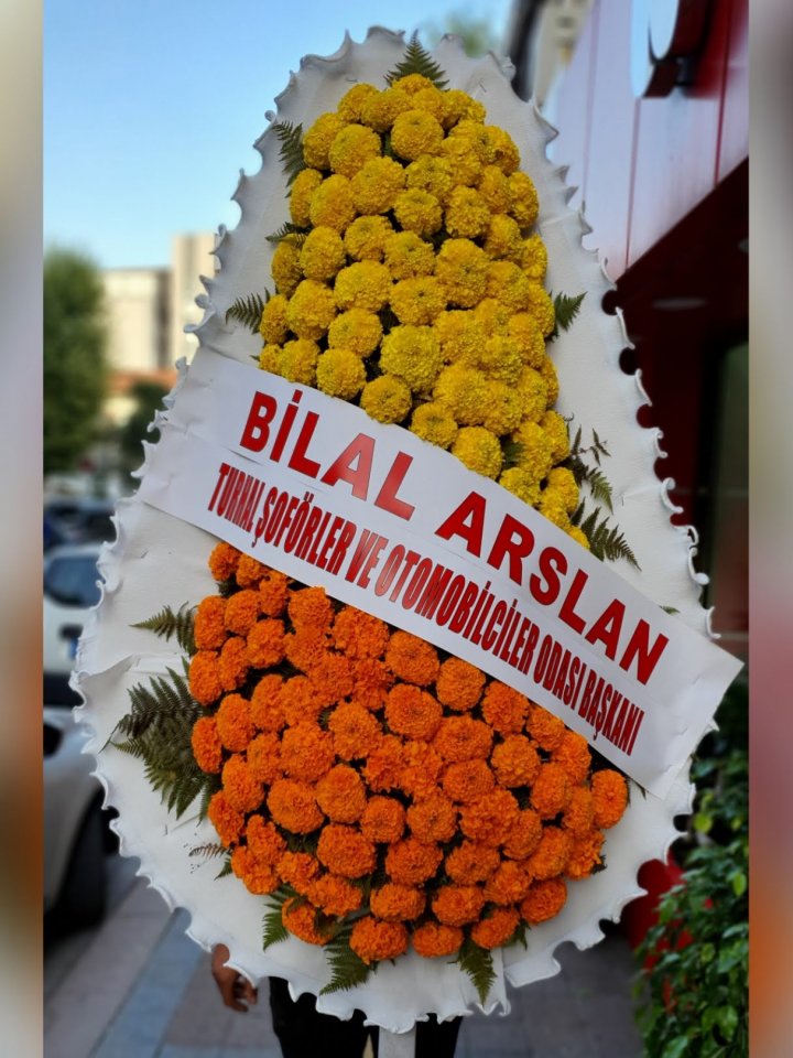 Sarı Turuncu Çelenk, Kütahya Altıntaş çiçek siparişi
