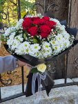 Çiçekçi - Güller Papatya İçinde